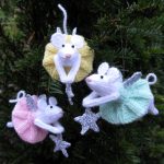 Christmas Fairy Mouse Ornament Free Knitting Pattern