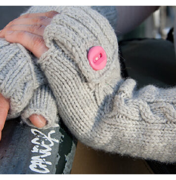 Commuter Fingerless Mittens Free Knitting Pattern