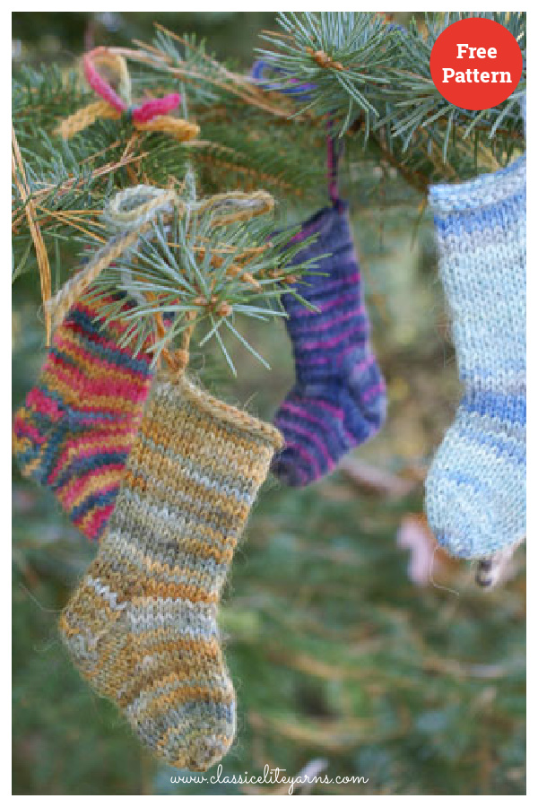 Mini Christmas Stocking Free Knitting Pattern