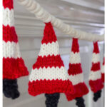 Christmas Tree Banner Free Knitting pattern