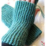 Super-simple Garter Stitch Fingerless Mitts Free Knitting Pattern
