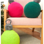 Oversized Bauble Pillow Free Knitting Pattern