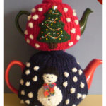 Christmas Tea Cosy Free Knitting Pattern