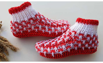 Flat Christmas Socks Free Knitting Pattern and Video Tutorial