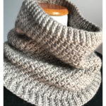Simple Hillview Road Cowl Free Knitting Pattern