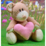 Valentine’s Day Bear Knitting Pattern