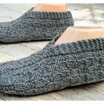 Plaid Slippers Free Knitting Pattern