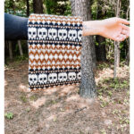 Spooky Skull Cowl Knitting Pattern
